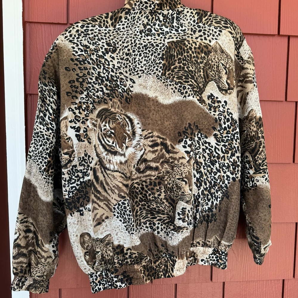 FUDA INTERNATIONAL Vintage Animal Print Tiger Silk Bomber Jacket Size Medium